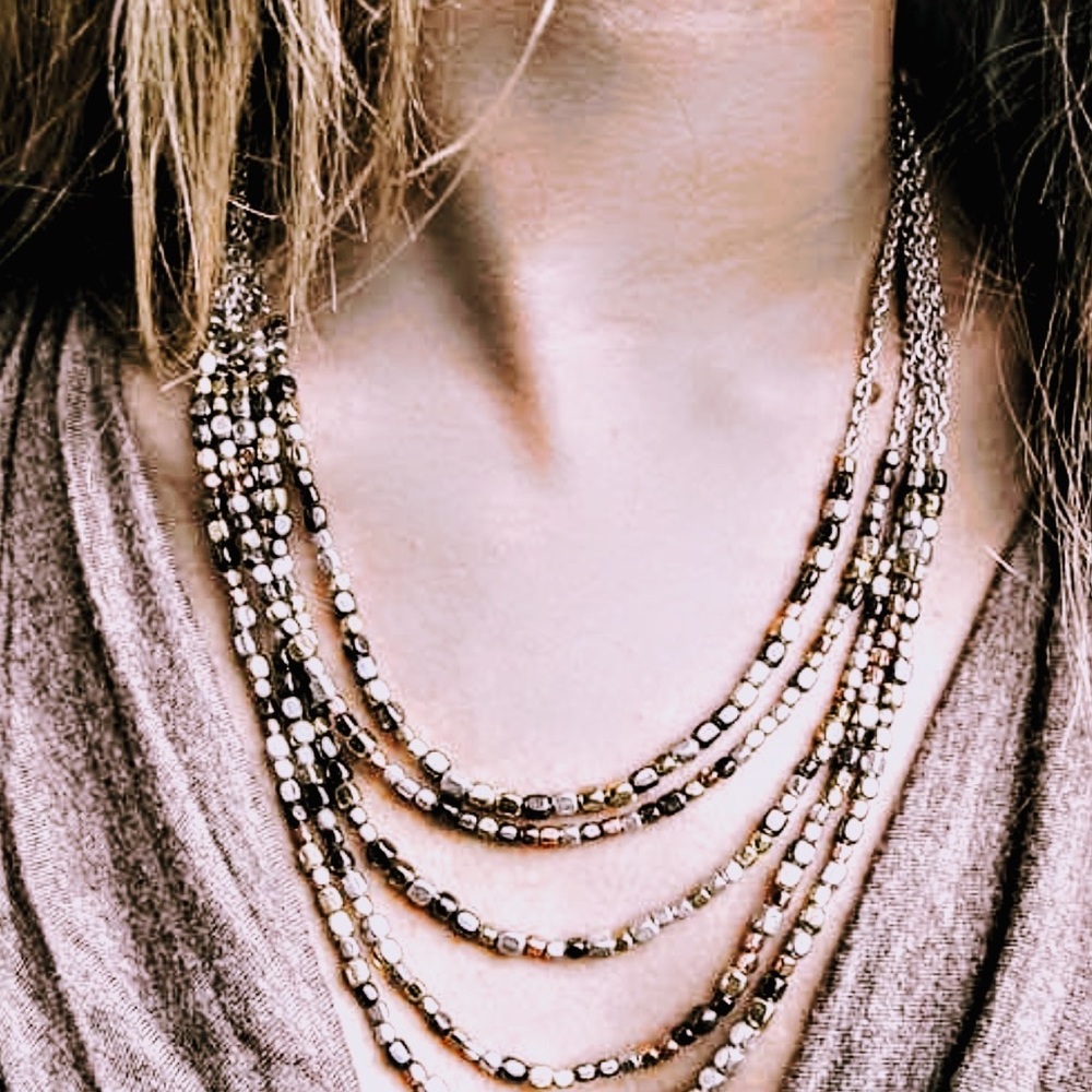 NWT MULTI STRAND BEADED STATEMENT NECKLACE PINK